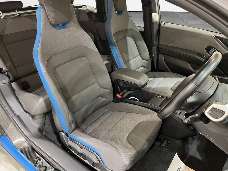 BMW I3
