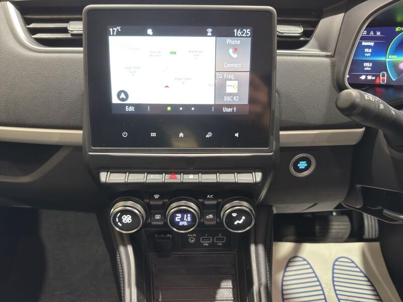 RENAULT ZOE