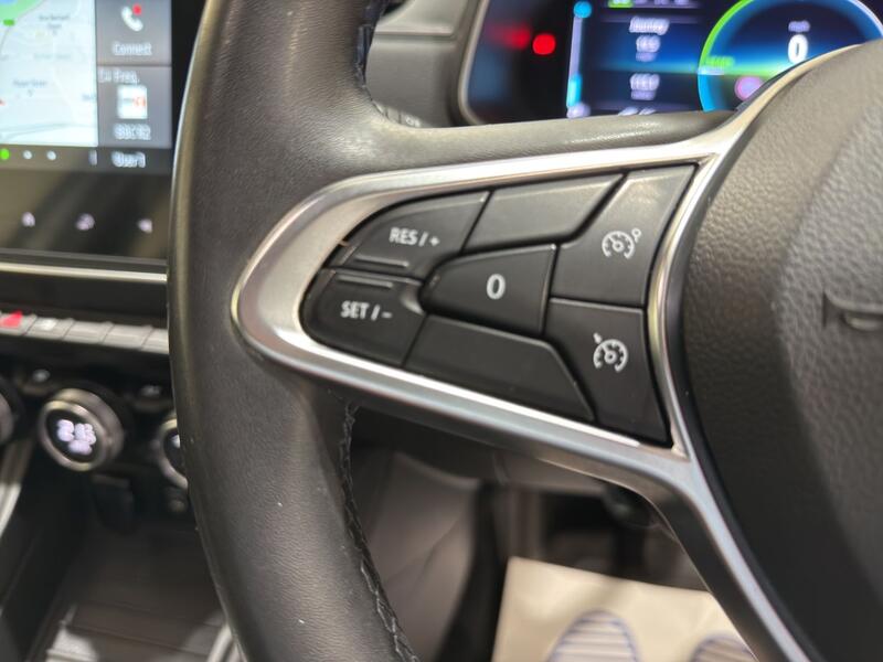 RENAULT ZOE